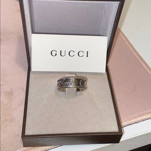 Gucci Ring